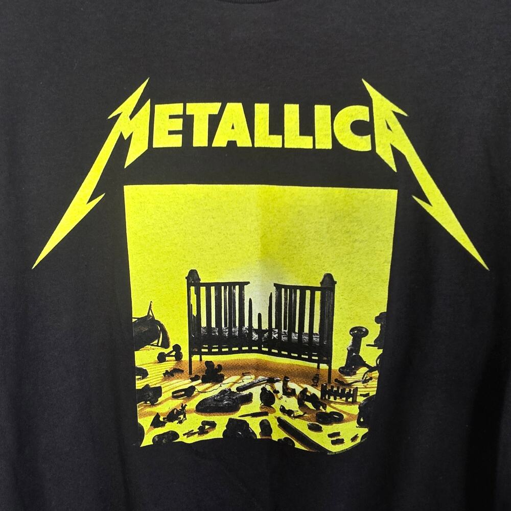 NWT Hot Topic Metallica Seventy Two Seasons Black Yellow Concert Band Tee XL - Picture 4 of 8